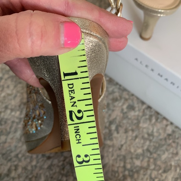 Alex Marie Gold 2 1/2” Heels with Intricate Cutout Design EUC - Picture 9 of 12